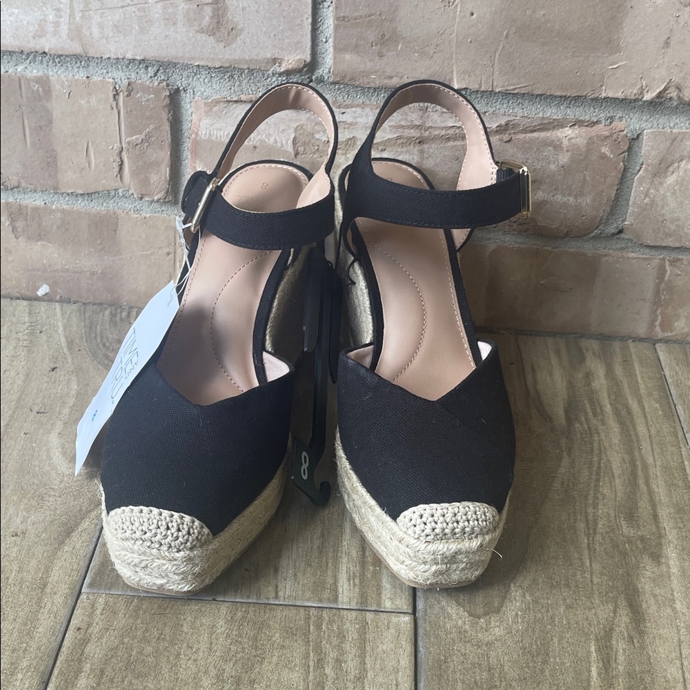 Time & Tru Women’s Black Espadrille Wedge Sandals Size: 8
